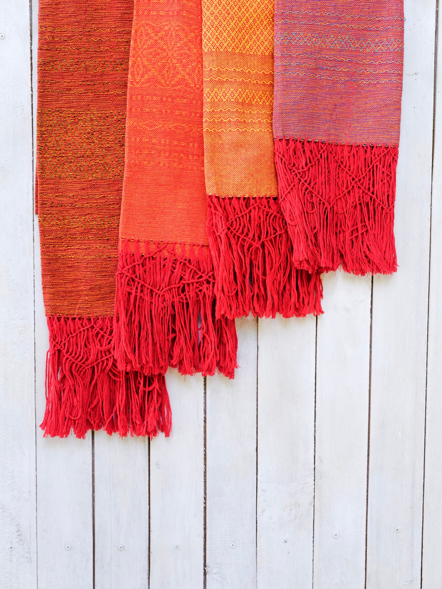MYSTERY BOX REBOZO, Red base