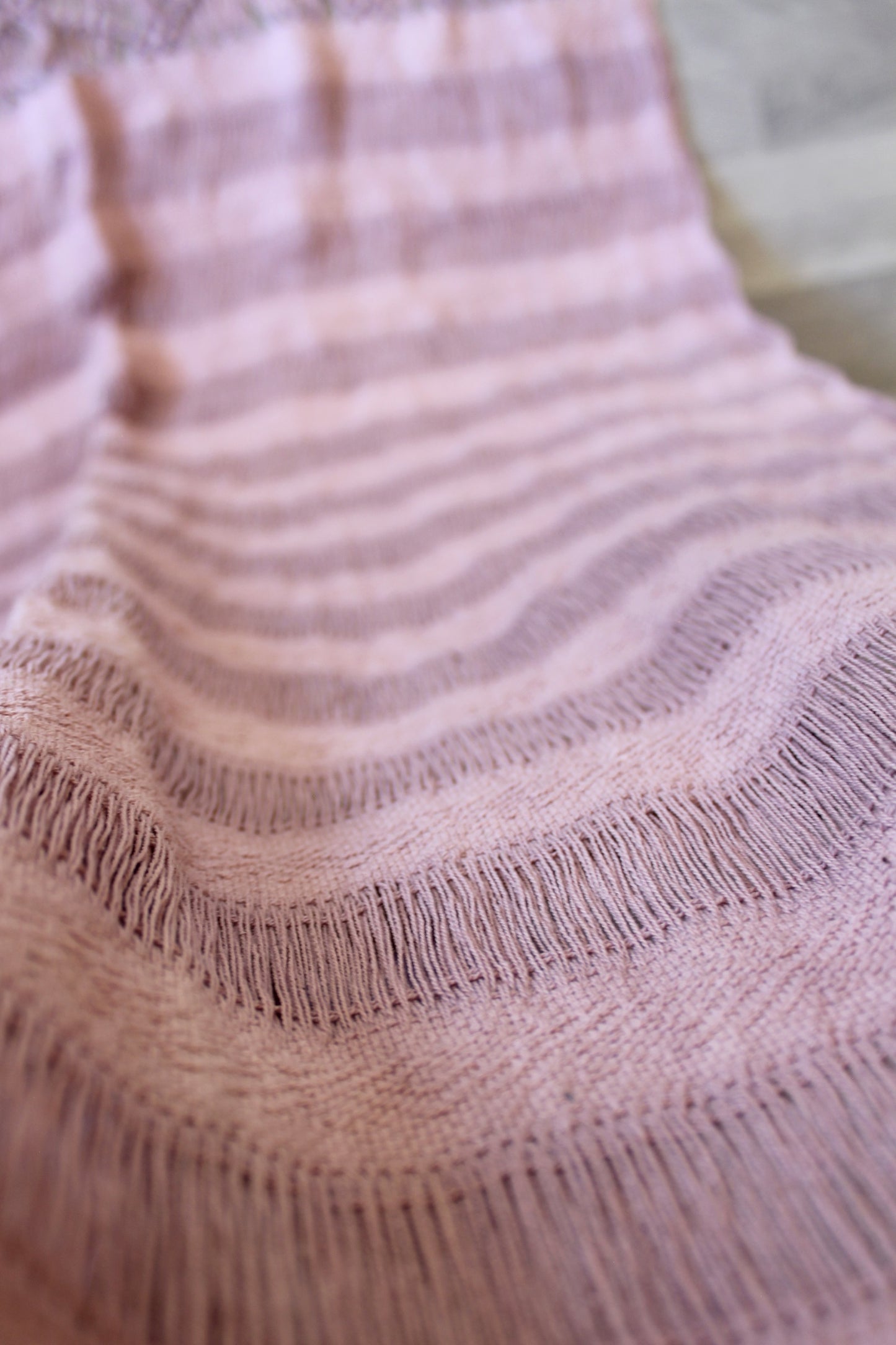 PALE ROSE FRAYED REBOZO