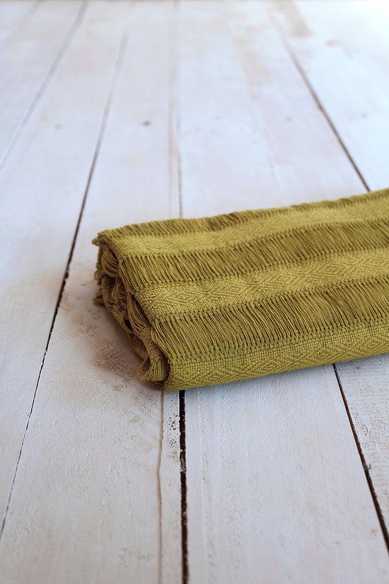 Load image into Gallery viewer, GREEN FRAYED REBOZO
