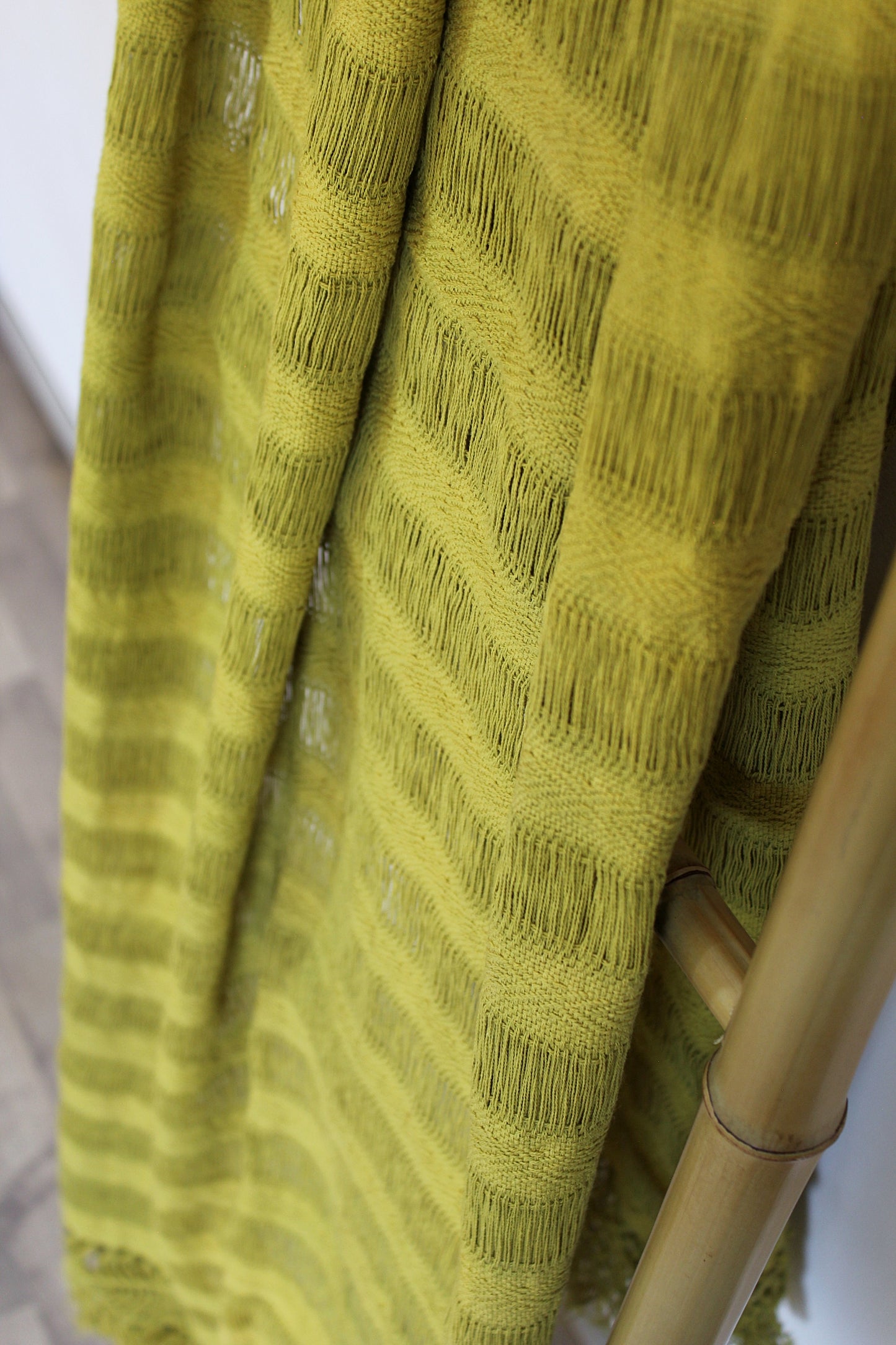 Load image into Gallery viewer, GREEN FRAYED REBOZO
