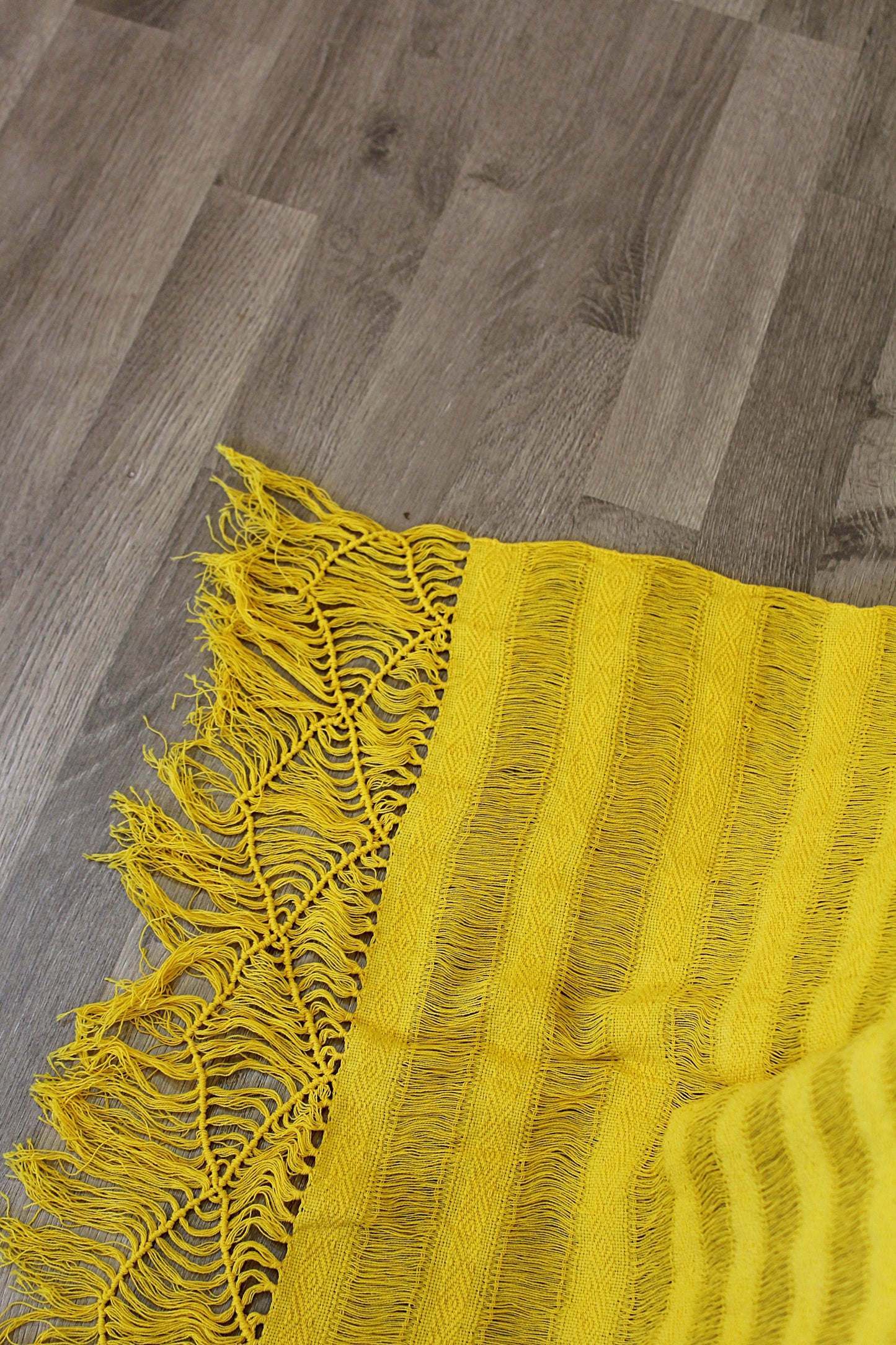 Load image into Gallery viewer, FRAYED YELLOW REBOZO
