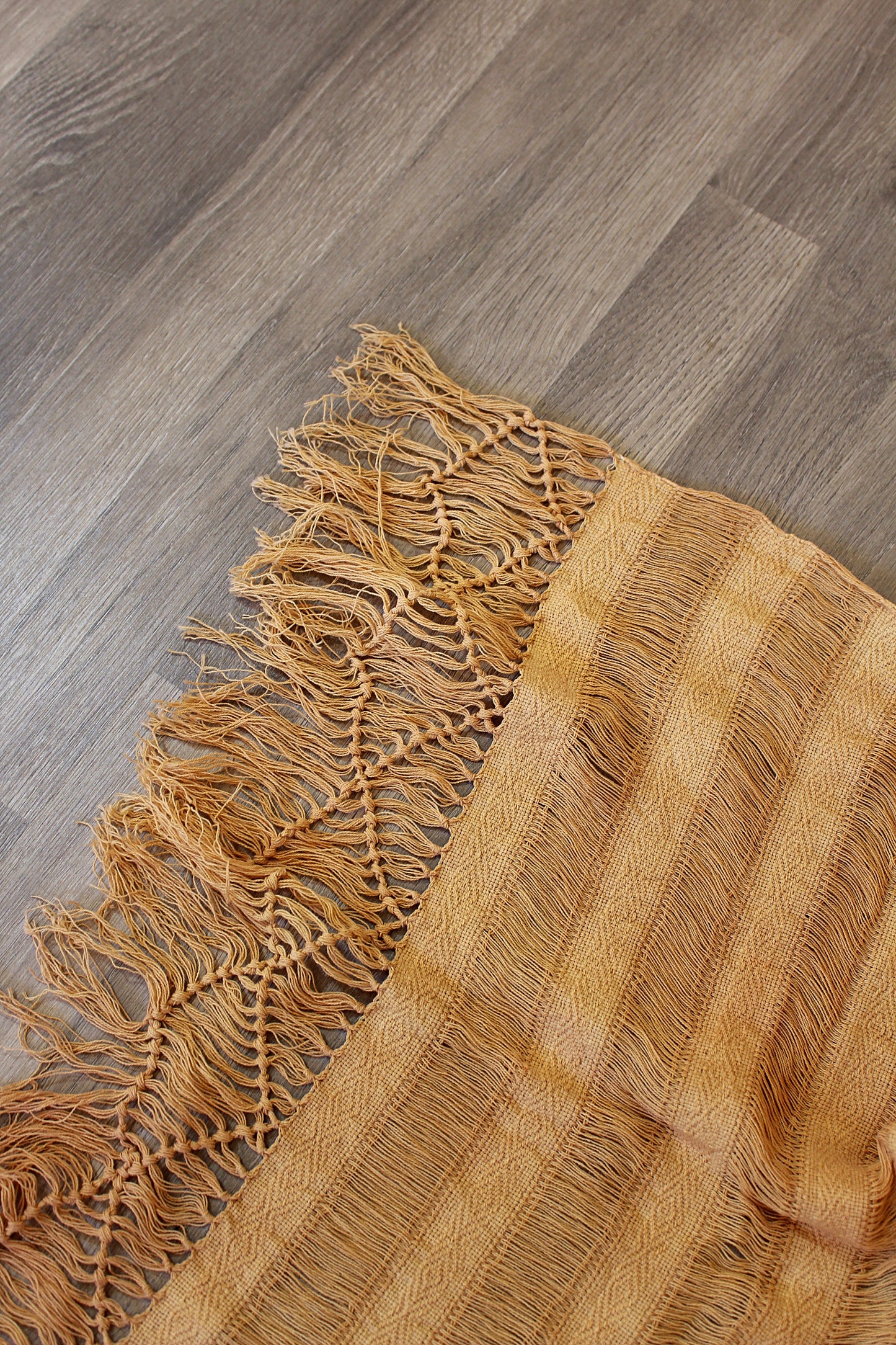 Load image into Gallery viewer, FRAYED BEIGE REBOZO
