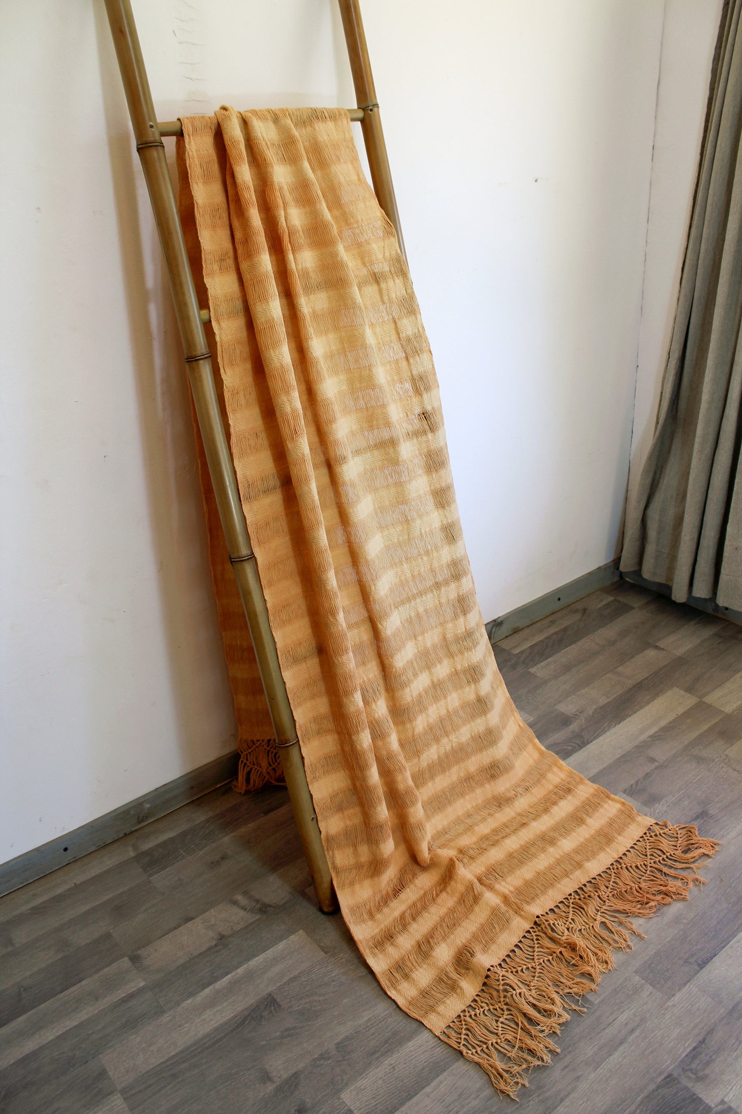 Load image into Gallery viewer, FRAYED BEIGE REBOZO
