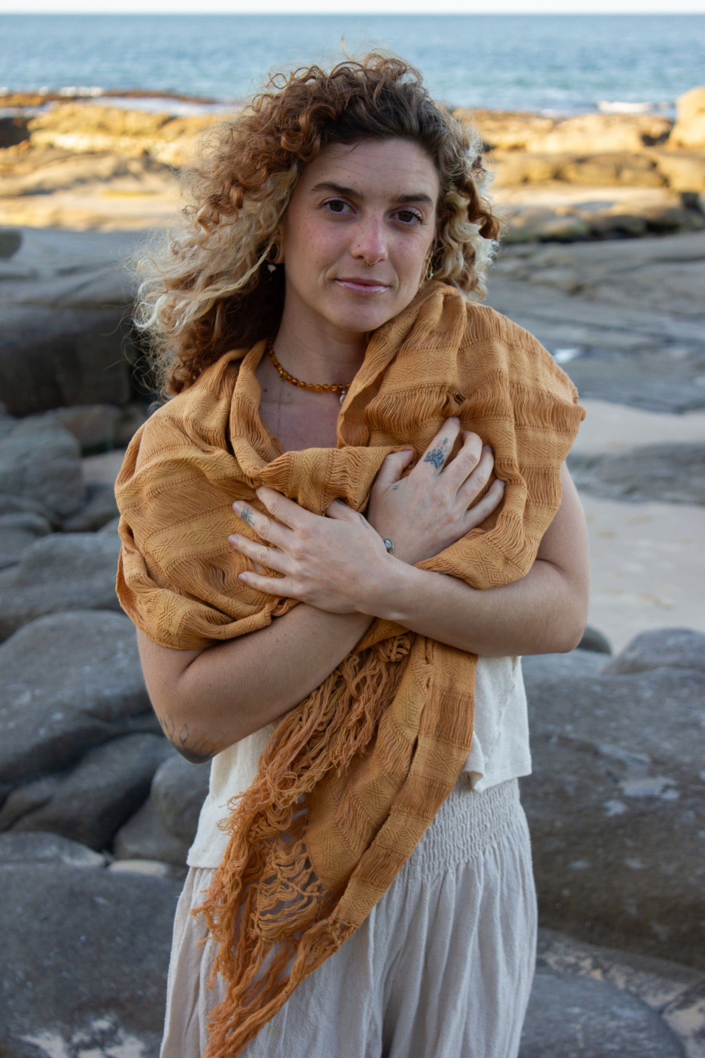 FRAYED BEIGE REBOZO