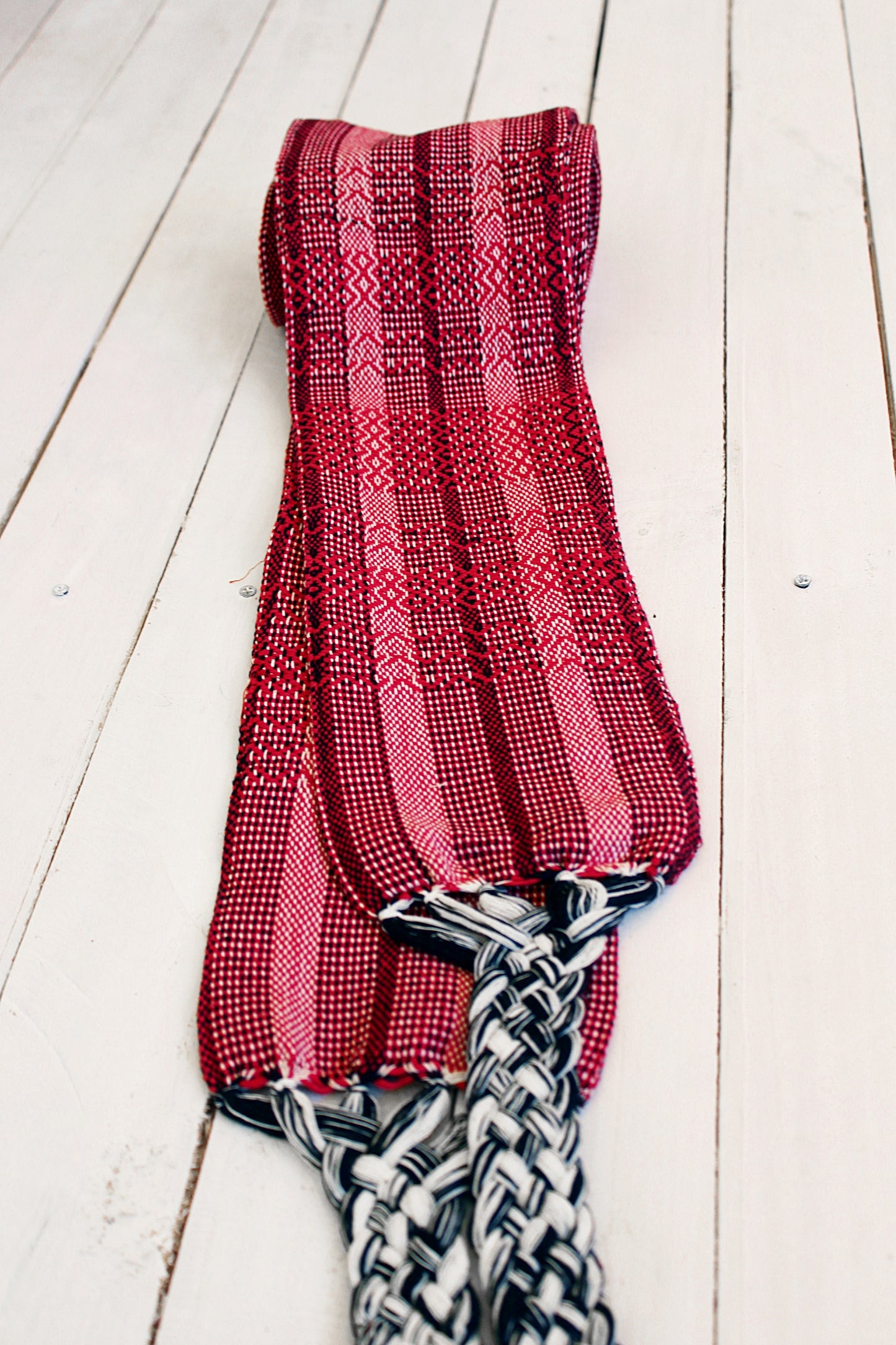 THICK FAJA, WOMB BELT RED AND BLACK – Antama Textiles