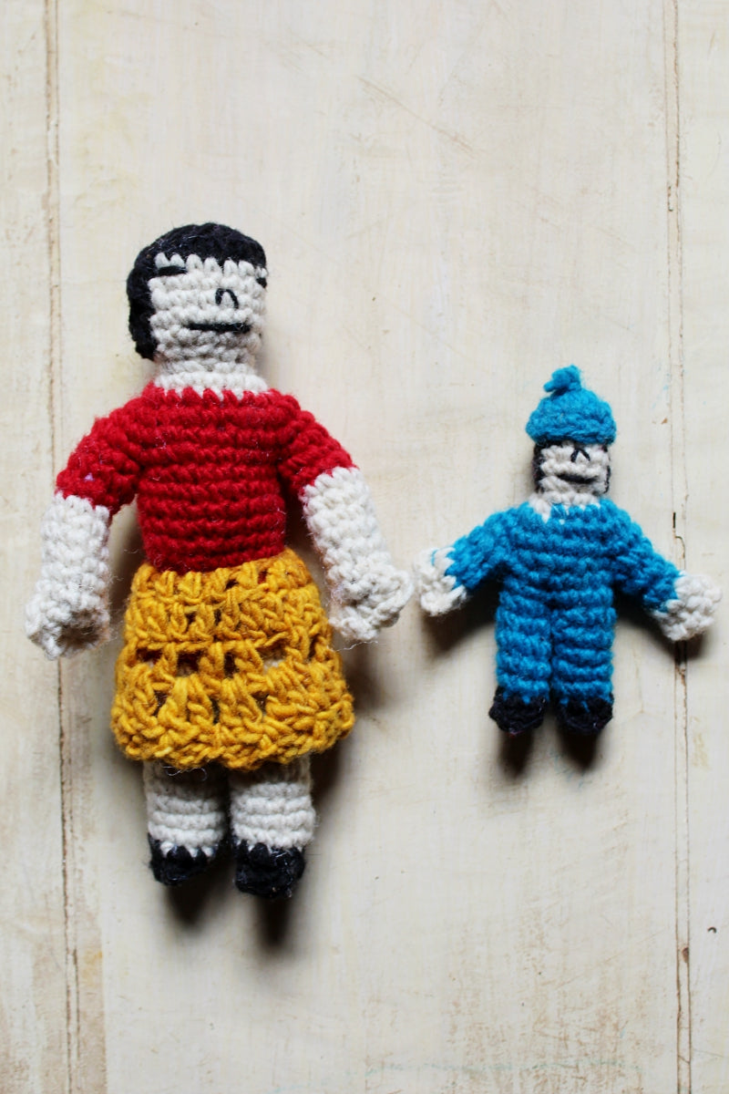 Load image into Gallery viewer, MAMAS WOOLEN DOLLS
